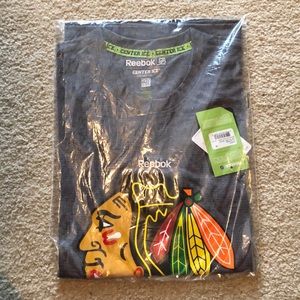 Men’s Blackhawks tshirt